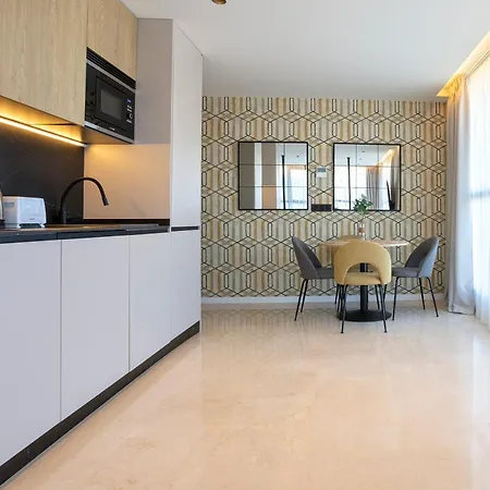 Hotel Gran Via Urban By Renthas *